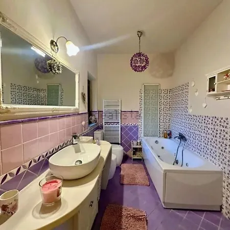 Casa Nel Bosco * Pino Torinese